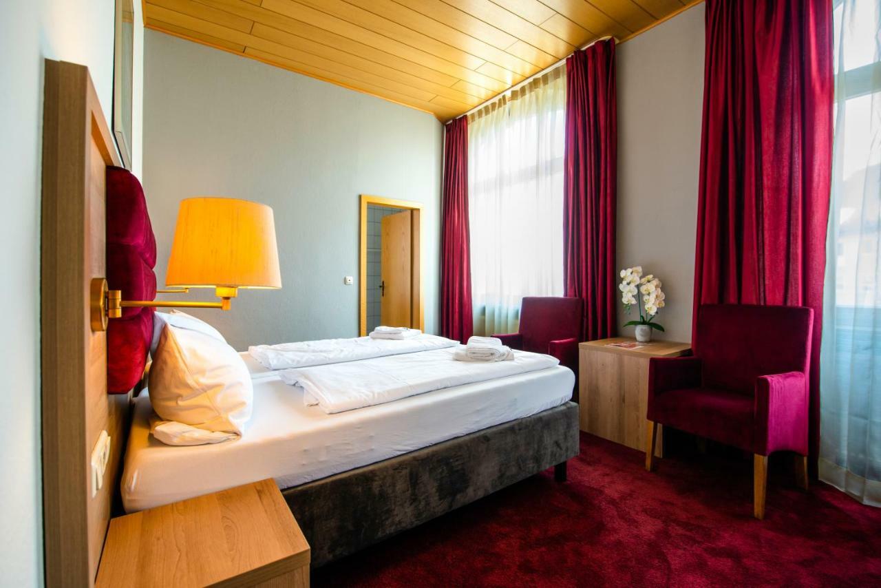 Hotel Fraenkischer Hof Kitzingen Dış mekan fotoğraf